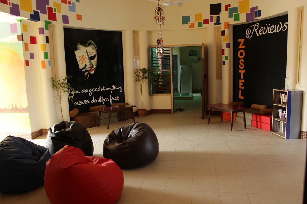 Zostel Varanasi Hostel Room photo
