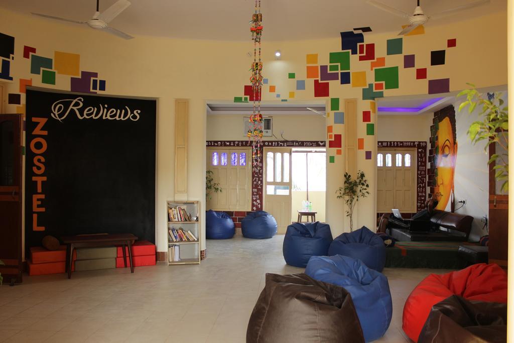 Zostel Varanasi Hostel Exterior photo